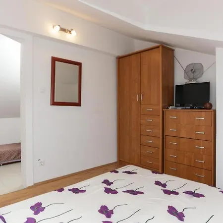 Apartment Lana Old Town Center *