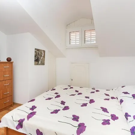 Apartment Lana Old Town Center *